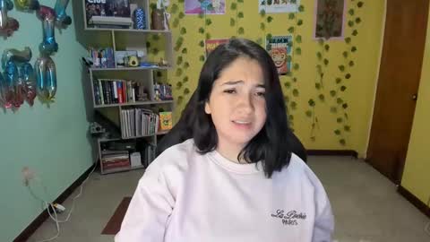 Mia  Wednesday to Sunday 730 am to 1030 am Colombian Hour D online show from 17, 2, 2025