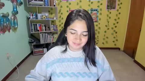 Mia  Wednesday to Sunday 730 am to 1030 am Colombian Hour D online show from 10, 3, 2025