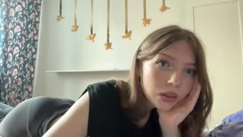 Snapshot of littleprincess3000 chatting on 25, 4, 2026 littleprincess3000 online show from 25, 4, 2026