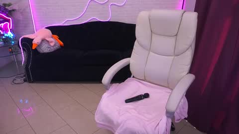 Snapshot of littleshyy chatting on 26, 9, 2025 Masha  online show from 26, 9, 2025