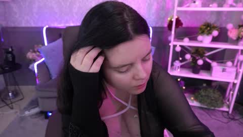 Snapshot of littleshyy chatting on 26, 10, 2025 Masha  online show from 26, 10, 2025