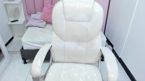 Snapshot of littlesofii chatting on 7, 11, 2025 sofii online show from 7, 11, 2025