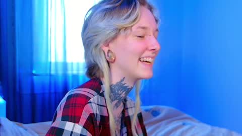 Niki  free tg channel with some photos gifs and info about streams  online show from 13, 12, 2024