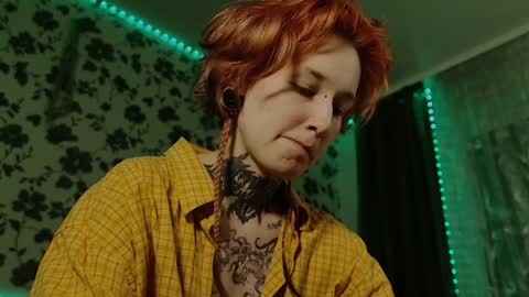 Niki  free tg channel with some photos gifs and info about streams  online show from 1, 2, 2025