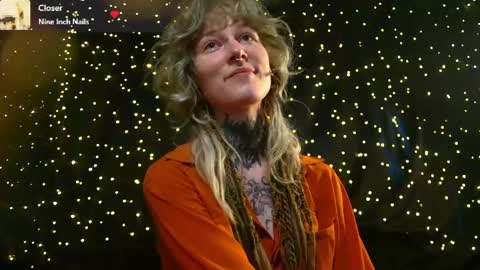 Niki  free tg channel with some photos gifs and info about streams  online show from 24, 4, 2026
