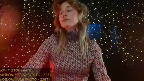 Niki  free tg channel with some photos gifs and info about streams  online show from 12, 6, 2026