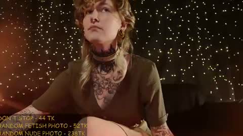 Niki  free tg channel with some photos gifs and info about streams  online show from 26, 7, 2026