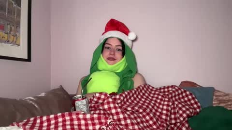 Snapshot of littlesugarpea chatting on 26, 12, 2024 Little Sugar Pea  online show from 26, 12, 2024