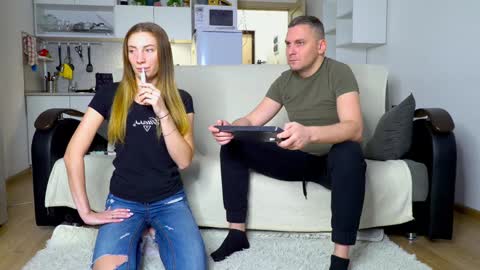 Little Tifany online show from 16, 12, 2025