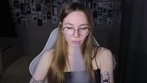 Snapshot of littlevildevil chatting on 30, 5, 2026 Eliana online show from 30, 5, 2026