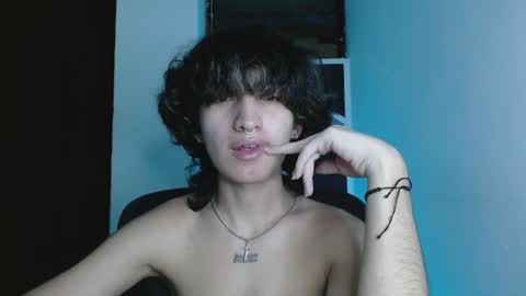 Snapshot of littlextrem chatting on 12, 6, 2026 Eros online show from 12, 6, 2026