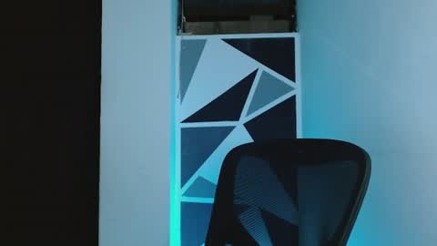 Snapshot of littlextrem chatting on 13, 6, 2026 Eros online show from 13, 6, 2026