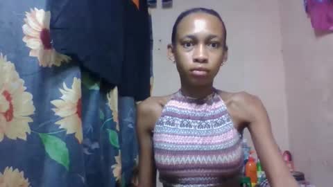 Snapshot of littleyanah chatting on 18, 4, 2026 yanah online show from 18, 4, 2026