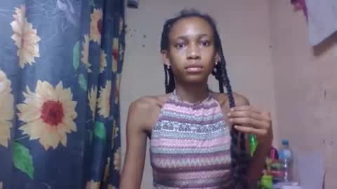 Snapshot of littleyanah chatting on 23, 4, 2026 yanah online show from 23, 4, 2026