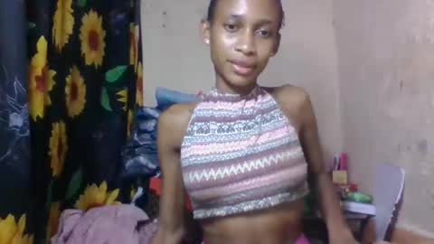 Snapshot of littleyanah chatting on 30, 4, 2026 yanah online show from 30, 4, 2026