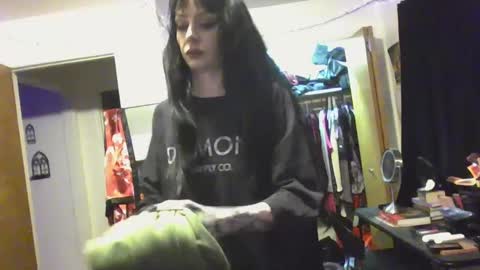 Liv Mirage online show from 19, 1, 2025