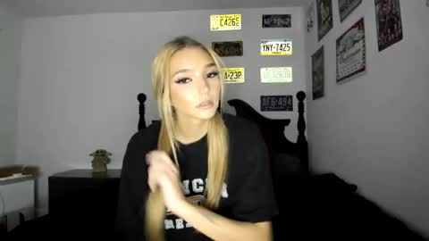 Livvy online show from 7, 4, 2026