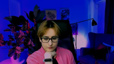 Snapshot of lixeluna chatting on 6, 4, 2026 LixeLuna online show from 6, 4, 2026