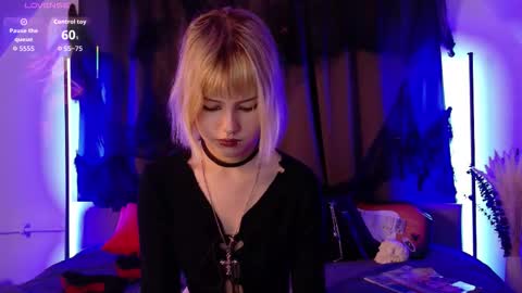 Snapshot of liyaluna chatting on 12, 9, 2025 LIA online show from 12, 9, 2025