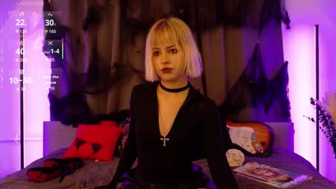 Snapshot of liyaluna chatting on 15, 9, 2025 LIA online show from 15, 9, 2025