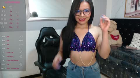 Snapshot of liz25_b chatting on 9, 2, 2025 Liz online show from 9, 2, 2025