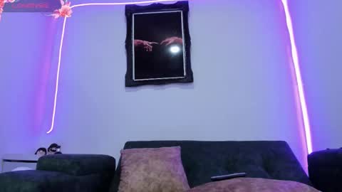 Snapshot of liz25_b chatting on 10, 1, 2026 Liz online show from 10, 1, 2026