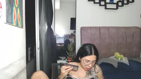 Liza Thurner online show from 27, 9, 2025