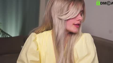 Snapshot of lizbethcoll chatting on 21, 1, 2025 Sunnheart online show from 21, 1, 2025