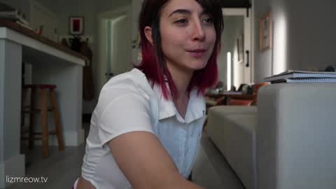 Snapshot of lizmreow chatting on 9, 11, 2025 Liselle online show from 9, 11, 2025