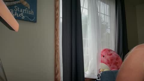 Liz Purr online show from 24, 2, 2025