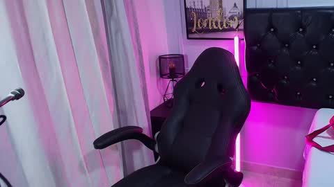 Lizz  online show from 18, 1, 2025