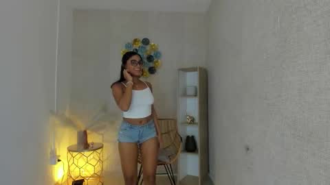 Snapshot of lizzakennedy chatting on 16, 12, 2025 Lizza online show from 16, 12, 2025