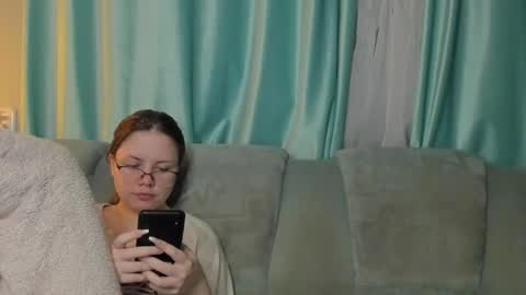 lizzi_muur online show from 19, 12, 2024