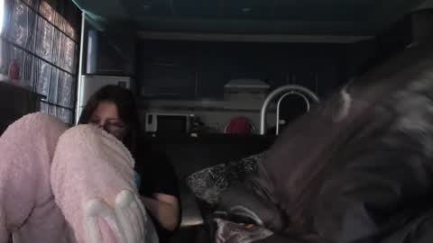 lizzi_muur online show from 20, 2, 2025