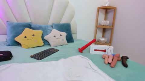 Snapshot of lizzie_williamss chatting on 20, 9, 2025 lizzie_williamss online show from 20, 9, 2025