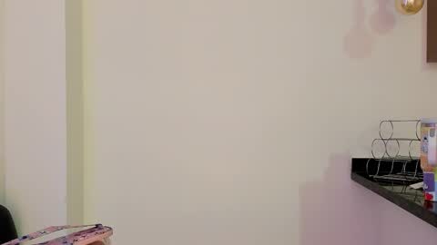 Snapshot of lizzie_williamss chatting on 25, 11, 2025 lizzie_williamss online show from 25, 11, 2025