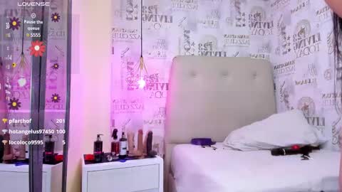 Snapshot of lizziemontana2 chatting on 11, 2, 2025 online show from 11, 2, 2025