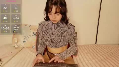 Lizz  online show from 13, 10, 2025