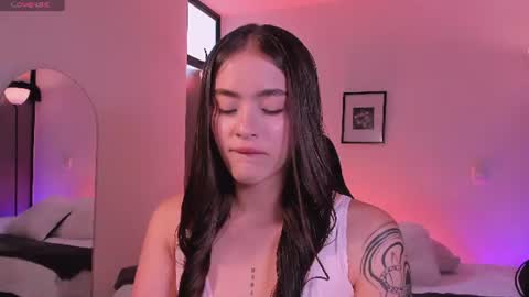 Lizzy Colins online show from 24, 6, 2026