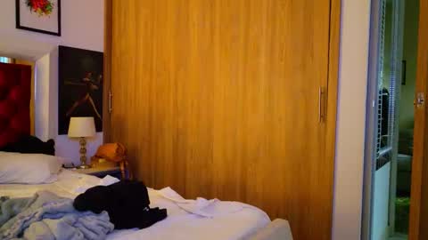 Snapshot of lizzymontana chatting on 12, 2, 2026 Liz online show from 12, 2, 2026