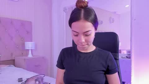 Lizzy Rossie online show from 6, 2, 2026