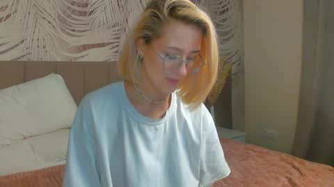 lizzysin online show from 28, 4, 2026