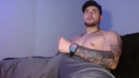 lliamm 2 online show from 11, 10, 2025