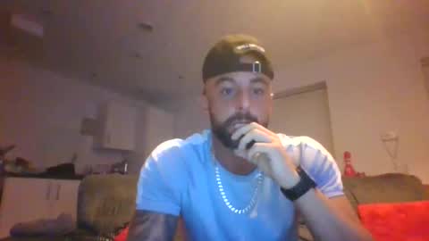 Snapshot of llleeeooonnn69 chatting on 17, 12, 2025 Leon online show from 17, 12, 2025