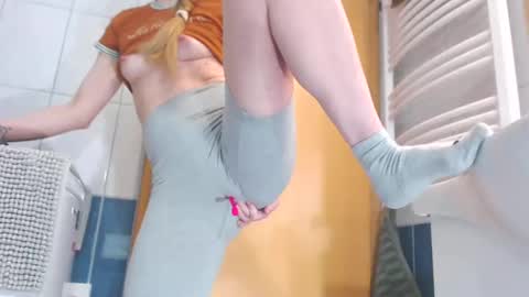 Eliza and  Betty online show from 19, 2, 2025