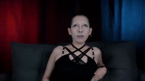 Snapshot of lnxmst chatting on 18, 10, 2025 Lynx Mist online show from 18, 10, 2025