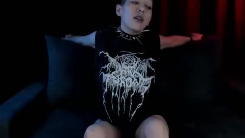 Snapshot of lnxmst chatting on 18, 12, 2025 Lynx Mist online show from 18, 12, 2025