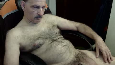 Snapshot of loades182025 chatting on 26, 10, 2025 loades182025 online show from 26, 10, 2025