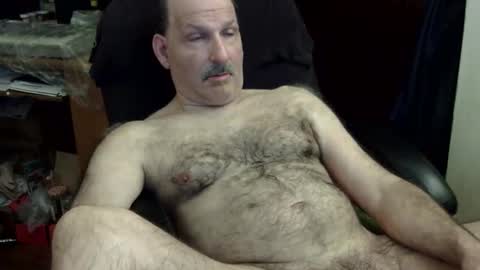 Snapshot of loades182025 chatting on 23, 12, 2025 loades182025 online show from 23, 12, 2025