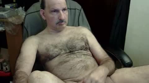 Snapshot of loades182025 chatting on 6, 1, 2026 loades182025 online show from 6, 1, 2026